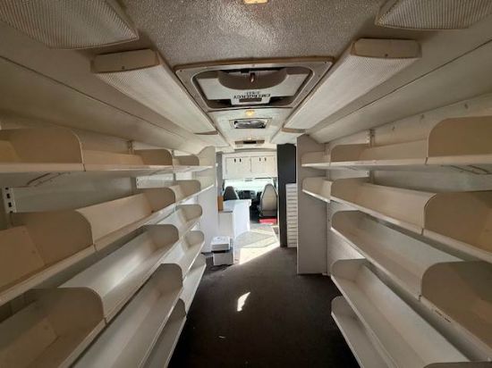 Picture of 2005 Chevrolet C5500 Bus Duramax V-Shaped