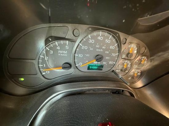 Picture of 2005 Chevrolet C5500 Bus Duramax V-Shaped