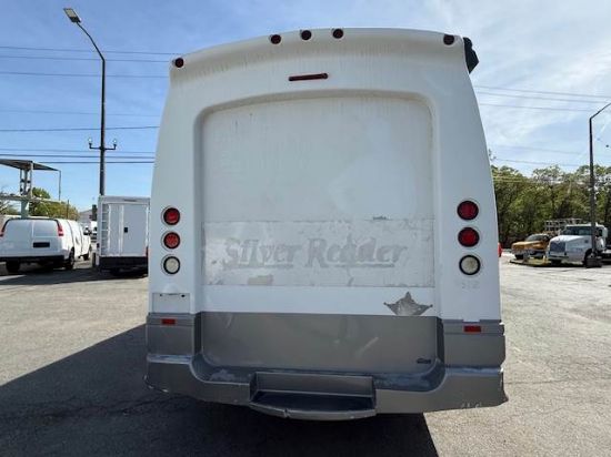 Picture of 2005 Chevrolet C5500 Bus Duramax V-Shaped