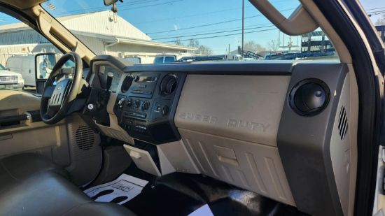 Picture of 2010 Ford F-450 Mechanic / Service Truck, Plumber, Work, Construction, Handyman, Electrician, Box Truck, Gasoline Delivery, Work, 9FT Bed, Utility Ford
