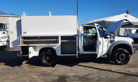 Picture of 2010 Ford F-450 Mechanic / Service Truck, Plumber, Work, Construction, Handyman, Electrician, Box Truck, Gasoline Delivery, Work, 9FT Bed, Utility Ford