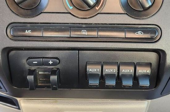 Picture of 2010 Ford F-450 Mechanic / Service Truck, Plumber, Work, Construction, Handyman, Electrician, Box Truck, Gasoline Delivery, Work, 9FT Bed, Utility Ford