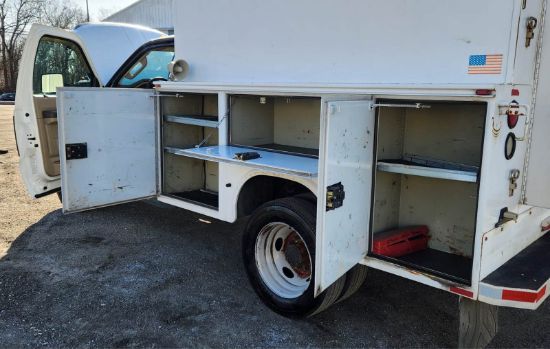 Picture of 2010 Ford F-450 Mechanic / Service Truck, Plumber, Work, Construction, Handyman, Electrician, Box Truck, Gasoline Delivery, Work, 9FT Bed, Utility Ford