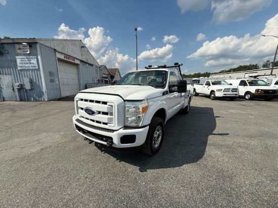 Picture of 2011 Ford F-350 Extended Cab Mechanic / Service Truck, 4x4, Tow Hitch, Reading Bed, Utility, Diesel, Low Miles, Construction, Handyman Ford V-Shaped