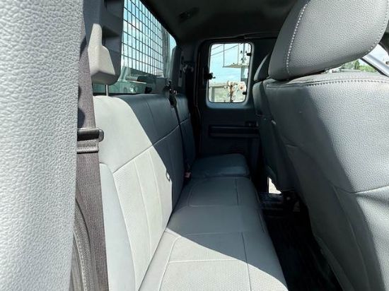 Picture of 2011 Ford F-350 Extended Cab Mechanic / Service Truck, 4x4, Tow Hitch, Reading Bed, Utility, Diesel, Low Miles, Construction, Handyman Ford V-Shaped