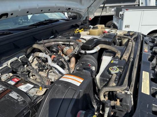 Picture of 2011 Ford F-350 Extended Cab Mechanic / Service Truck, 4x4, Tow Hitch, Reading Bed, Utility, Diesel, Low Miles, Construction, Handyman Ford V-Shaped