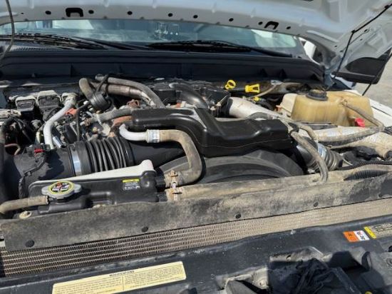Picture of 2011 Ford F-350 Extended Cab Mechanic / Service Truck, 4x4, Tow Hitch, Reading Bed, Utility, Diesel, Low Miles, Construction, Handyman Ford V-Shaped