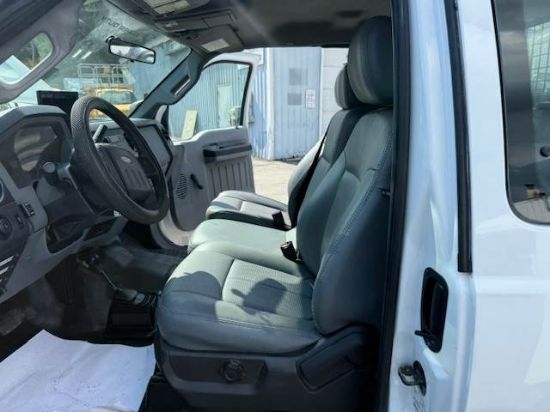 Picture of 2011 Ford F-350 Extended Cab Mechanic / Service Truck, 4x4, Tow Hitch, Reading Bed, Utility, Diesel, Low Miles, Construction, Handyman Ford V-Shaped