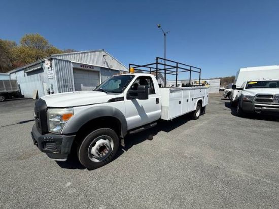 Picture of 2011 Ford F-550 Mechanic / Service Truck, Contractor, Gasoline, Handyman, Plumber, Electrical, Utility, Work Truck Ford V-Shaped