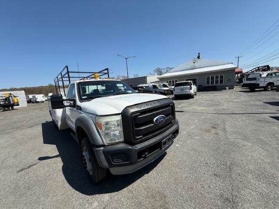 Picture of 2011 Ford F-550 Mechanic / Service Truck, Contractor, Gasoline, Handyman, Plumber, Electrical, Utility, Work Truck Ford V-Shaped