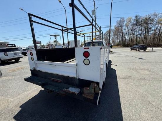 Picture of 2011 Ford F-550 Mechanic / Service Truck, Contractor, Gasoline, Handyman, Plumber, Electrical, Utility, Work Truck Ford V-Shaped