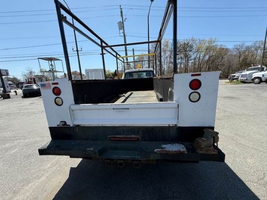 Picture of 2011 Ford F-550 Mechanic / Service Truck, Contractor, Gasoline, Handyman, Plumber, Electrical, Utility, Work Truck Ford V-Shaped