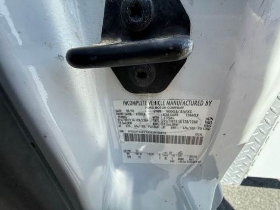 Picture of 2011 Ford F-550 Mechanic / Service Truck, Contractor, Gasoline, Handyman, Plumber, Electrical, Utility, Work Truck Ford V-Shaped