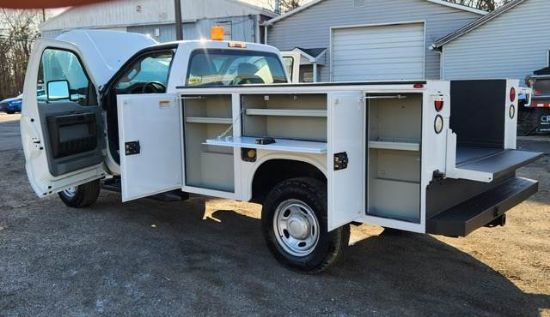 Picture of 2013 Ford F-350 XL Mechanic / Service Truck, 4x4, XL, Work, Construction, Handyman, Plumber, 8FT KNAPHEIDE BED, CREW CAB, Smart Hitch, Gas Ford V-Shaped