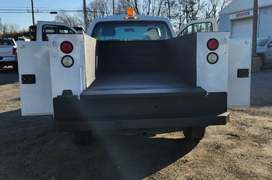 Picture of 2013 Ford F-350 XL Mechanic / Service Truck, 4x4, XL, Work, Construction, Handyman, Plumber, 8FT KNAPHEIDE BED, CREW CAB, Smart Hitch, Gas Ford V-Shaped