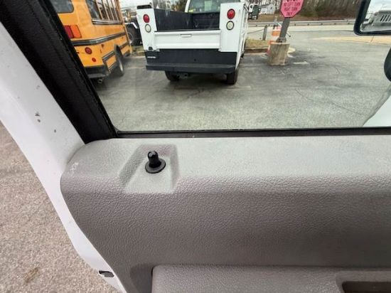 Picture of 2016 Ford Econoline Bus, 12 Children Passenger, Transporter, Mini, Rear Heat and A/C, Handicap, Seatbelts, Food Truck, Church, Van Ford V-Shaped