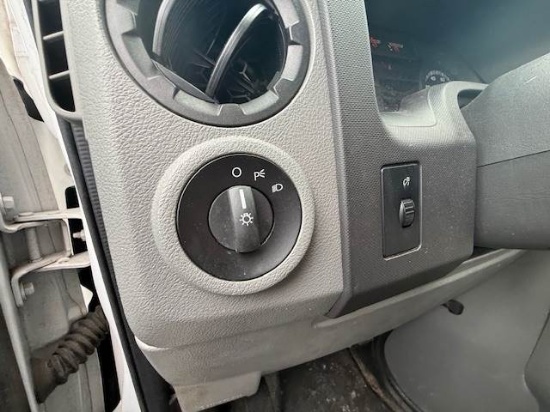 Picture of 2016 Ford Econoline Bus,12 Children Passenger, Transporter, Mini, Rear Heat and A/C, Handicap, Seatbelts, Food Truck, Church, Van Ford V-Shaped