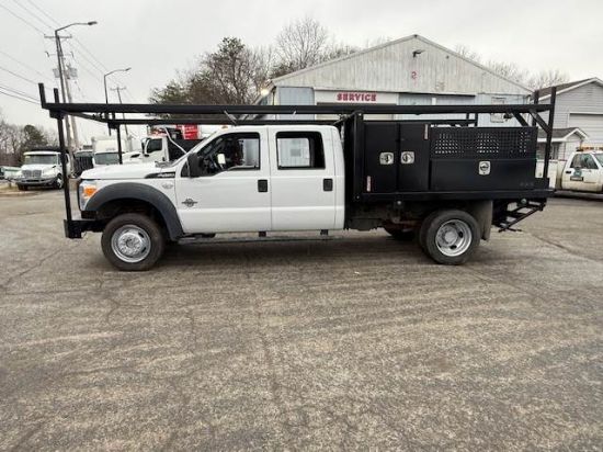 Picture of 2016 Ford F-450 Crew Cab Mechanic / Service Truck, Flatbed Handyman, Diesel, 4x4, Construction, Roofing, Roofer, Plumber, 9Ft Bed, 20FT Ladder Rack Ford V-Shaped