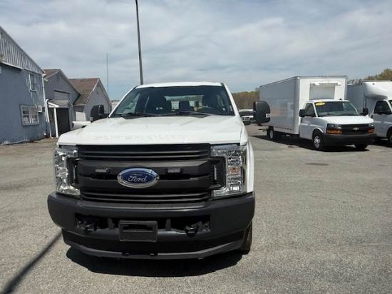 Picture of 2019 Ford F-250 Extended Cab Mechanic / Service Truck, 4x4, Gasoline, Plumber, 9FT Knapheide Bed, Electrician, Utility, 4WD , Low Miles Ford V-Shaped