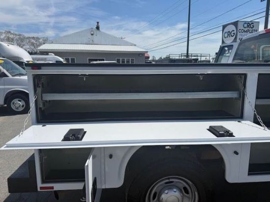 Picture of 2019 Ford F-250 Extended Cab Mechanic / Service Truck, 4x4, Gasoline, Plumber, 9FT Knapheide Bed, Electrician, Utility, 4WD , Low Miles Ford V-Shaped