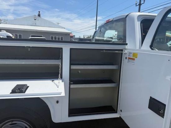 Picture of 2019 Ford F-250 Extended Cab Mechanic / Service Truck, 4x4, Gasoline, Plumber, 9FT Knapheide Bed, Electrician, Utility, 4WD , Low Miles Ford V-Shaped
