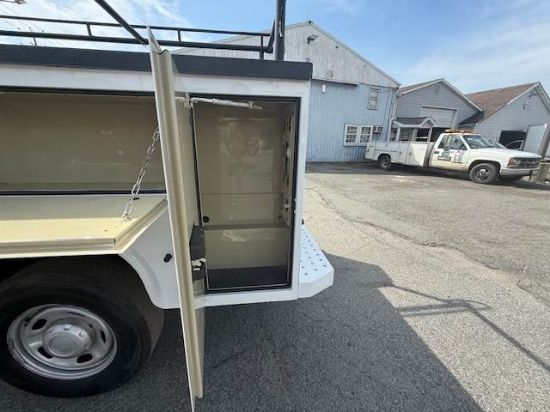 Picture of 2014 Ford F-350 Mechanic / Service Truck, Gasoline, 4x4, 12Ft Ladder Rack, 8Ft Knapheide Bed, Construction, Plumber, Electrician Ford V-Shaped