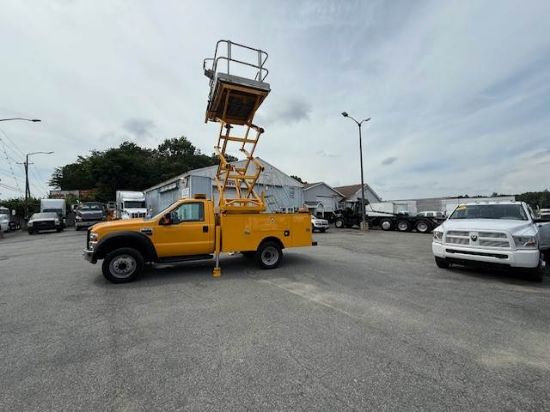 Picture of 2008 Ford F-550 XLT Boom / Bucket Truck, Lift Truck,Low Miles Service Utility Body Invertor, Outriggers Bridge Truck Boom Aerial Man Lift Scissor Lift V-Shaped