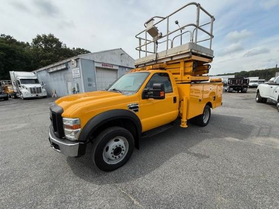 Picture of 2008 Ford F-550 XLT Boom / Bucket Truck, Lift Truck,Low Miles Service Utility Body Invertor, Outriggers Bridge Truck Boom Aerial Man Lift Scissor Lift V-Shaped