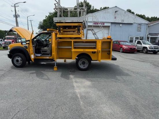 Picture of 2008 Ford F-550 XLT Boom / Bucket Truck, Lift Truck,Low Miles Service Utility Body Invertor, Outriggers Bridge Truck Boom Aerial Man Lift Scissor Lift V-Shaped
