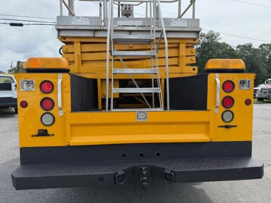 Picture of 2008 Ford F-550 XLT Boom / Bucket Truck, Lift Truck,Low Miles Service Utility Body Invertor, Outriggers Bridge Truck Boom Aerial Man Lift Scissor Lift V-Shaped