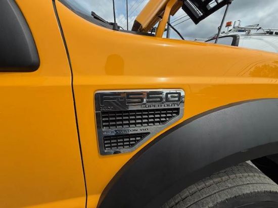 Picture of 2008 Ford F-550 XLT Boom / Bucket Truck, Lift Truck,Low Miles Service Utility Body Invertor, Outriggers Bridge Truck Boom Aerial Man Lift Scissor Lift V-Shaped