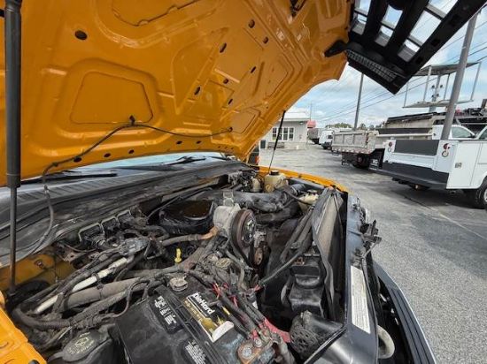 Picture of 2008 Ford F-550 XLT Boom / Bucket Truck, Lift Truck,Low Miles Service Utility Body Invertor, Outriggers Bridge Truck Boom Aerial Man Lift Scissor Lift V-Shaped