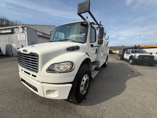 Picture of 2010 Freightliner M2 106 Mechanic / Service Truck, Boss Air Compressor, Miller Welder, Utility, Hose Reel, 12V Invertor, Construction, Roadside Mercedes-Benz MBE-900