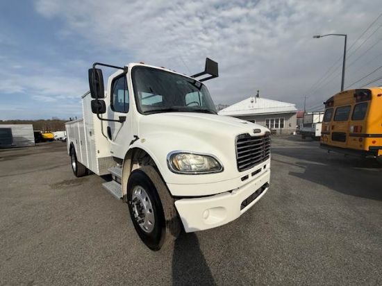 Picture of 2010 Freightliner M2 106 Mechanic / Service Truck, Boss Air Compressor, Miller Welder, Utility, Hose Reel, 12V Invertor, Construction, Roadside Mercedes-Benz MBE-900