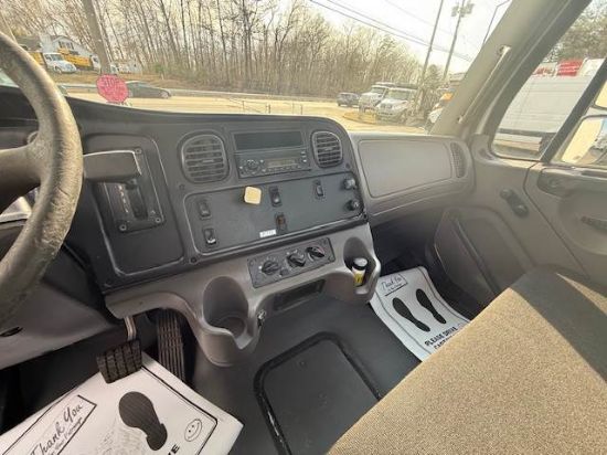 Picture of 2010 Freightliner M2 106 Mechanic / Service Truck, Boss Air Compressor, Miller Welder, Utility, Hose Reel, 12V Invertor, Construction, Roadside Mercedes-Benz MBE-900