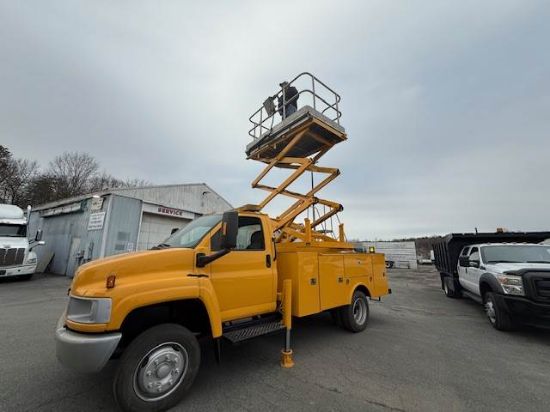 Picture of 2009 GMC C4 Boom / Bucket Truck, Lift Truck,Low Miles Service Utility Body Invertor, Outriggers Bridge Truck Boom Aerial Man Lift Scissor Lift GM LMM