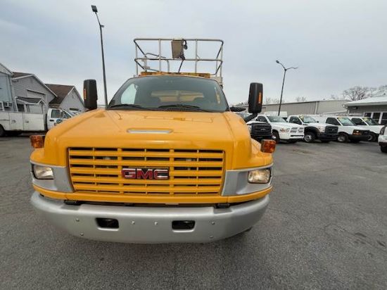 Picture of 2009 GMC C4 Boom / Bucket Truck, Lift Truck,Low Miles Service Utility Body Invertor, Outriggers Bridge Truck Boom Aerial Man Lift Scissor Lift GM LMM