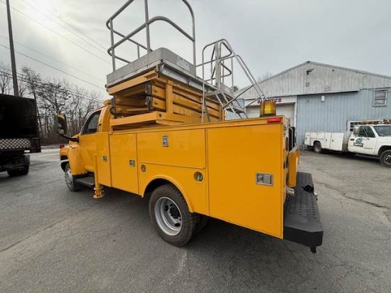 Picture of 2009 GMC C4 Boom / Bucket Truck, Lift Truck,Low Miles Service Utility Body Invertor, Outriggers Bridge Truck Boom Aerial Man Lift Scissor Lift GM LMM