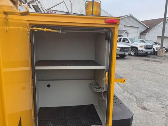 Picture of 2009 GMC C4 Boom / Bucket Truck, Lift Truck,Low Miles Service Utility Body Invertor, Outriggers Bridge Truck Boom Aerial Man Lift Scissor Lift GM LMM