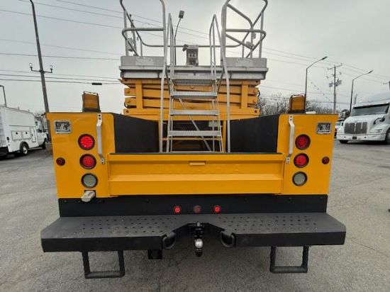Picture of 2009 GMC C4 Boom / Bucket Truck, Lift Truck,Low Miles Service Utility Body Invertor, Outriggers Bridge Truck Boom Aerial Man Lift Scissor Lift GM LMM