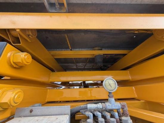 Picture of 2009 GMC C4 Boom / Bucket Truck, Lift Truck,Low Miles Service Utility Body Invertor, Outriggers Bridge Truck Boom Aerial Man Lift Scissor Lift GM LMM