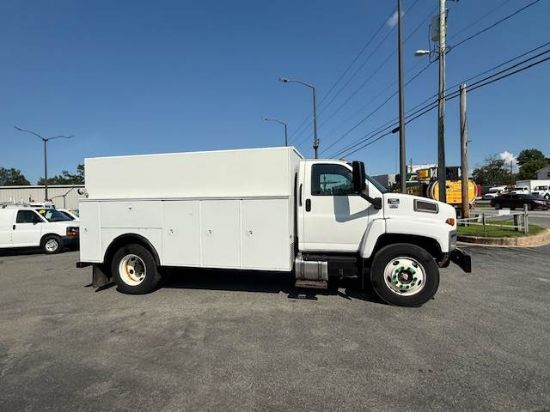 Picture of 2009 GMC C7 Mechanic / Service Truck, Enclosed Utility, Handyman, Electrician, Plumbing Truck, Diesel, Low Miles, 14ft Long, Allison, Work Truck Isuzu LF8