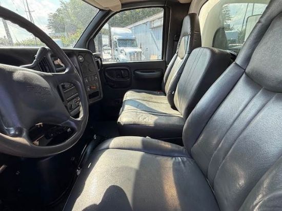 Picture of 2009 GMC C7 Mechanic / Service Truck, Enclosed Utility, Handyman, Electrician, Plumbing Truck, Diesel, Low Miles, 14ft Long, Allison, Work Truck Isuzu LF8