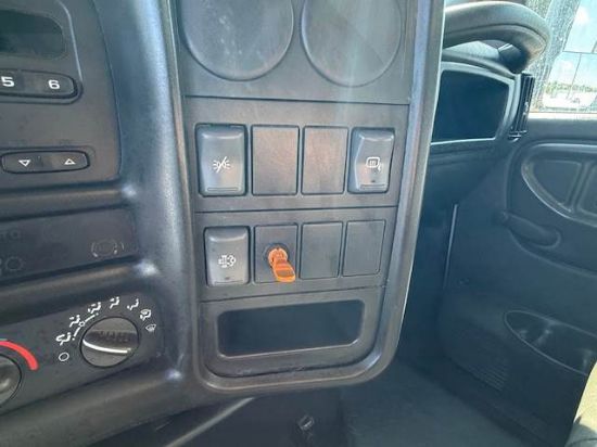 Picture of 2009 GMC C7 Mechanic / Service Truck, Enclosed Utility, Handyman, Electrician, Plumbing Truck, Diesel, Low Miles, 14ft Long, Allison, Work Truck Isuzu LF8