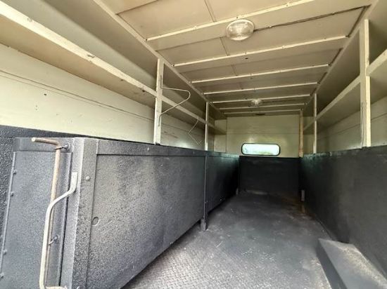 Picture of 2009 GMC C7 Mechanic / Service Truck, Enclosed Utility, Handyman, Electrician, Plumbing Truck, Diesel, Low Miles, 14ft Long, Allison, Work Truck Isuzu LF8