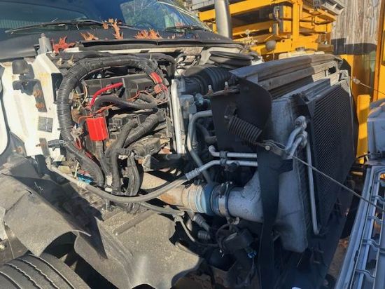 Picture of 2009 GMC C7 Mechanic / Service Truck, Enclosed Utility, Handyman, Electrician, Plumbing Truck, Diesel, Low Miles, 14ft Long, Allison, Work Truck Isuzu LF8