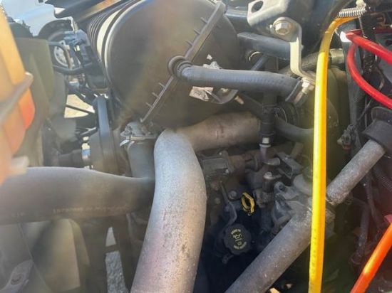 Picture of 2009 GMC C7 Mechanic / Service Truck, Enclosed Utility, Handyman, Electrician, Plumbing Truck, Diesel, Low Miles, 14ft Long, Allison, Work Truck Isuzu LF8