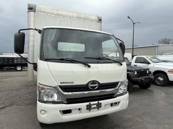 Picture of 2017 Hino XJC740 / XFC740 Box Truck - Supreme 20 FT Box Van, Liftgate, Delivery, Hauling, Storage, Dock Height J05E-TP