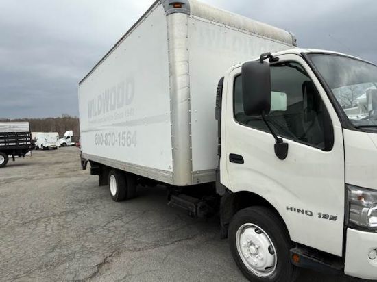 Picture of 2017 Hino XJC740 / XFC740 Box Truck - Supreme 20 FT Box Van, Liftgate, Delivery, Hauling, Storage, Dock Height J05E-TP