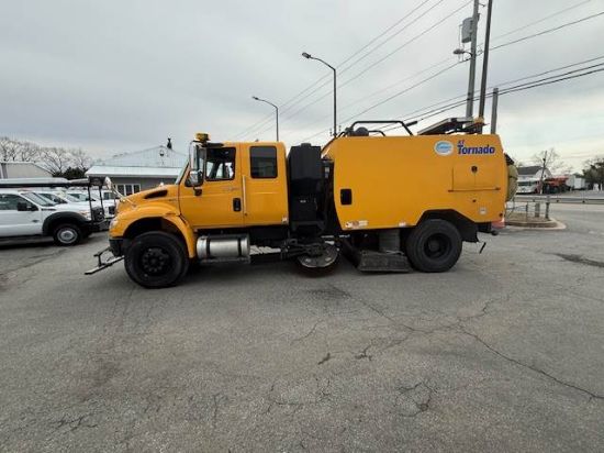 Picture of 2014 International DuraStar 4300 Sweeper Truck, Schwarze A7 TORNADO Sweeper, Road Cleaner, Diesel, LOW MILES, John Deere, Steel Hopper, Air Ride International DT466/Maxxforce DT